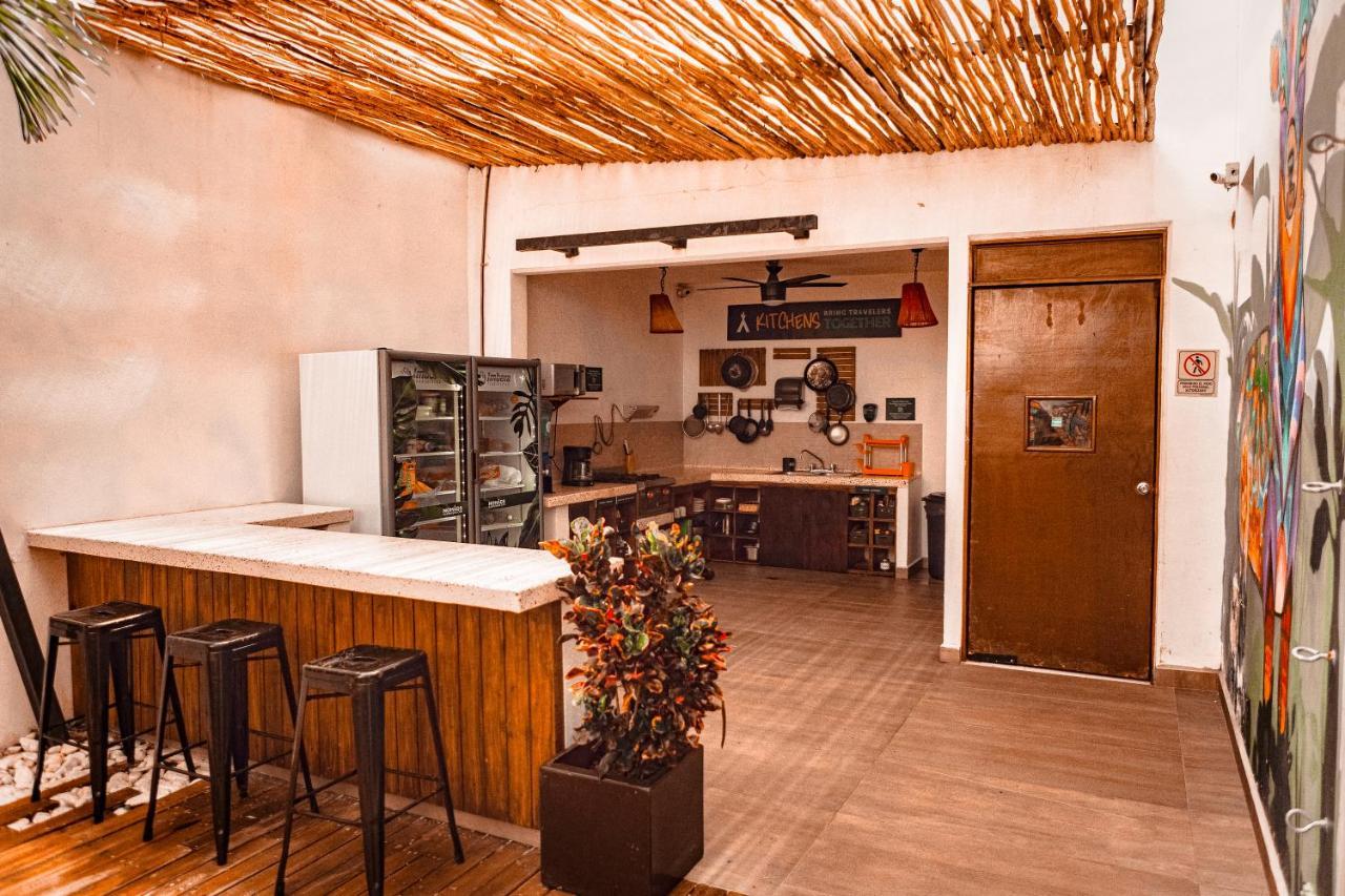 Nomads Hotel&rooftop Pool Auberge de jeunesse